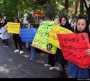 حلقه انسانی « نه به اعتیاد» در شیراز