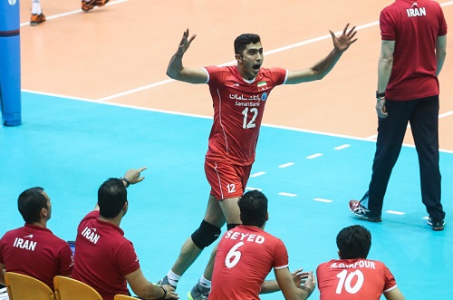 مجتبی میرزاجانپور، ستاره ایران مقابل لهستان